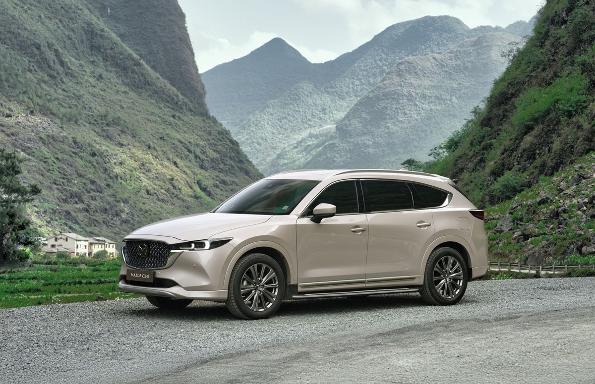 hinh-2-mazda-cx-8-mau-suv-7-cho-cao-cap-lua-chon-ly-tuong-cho-hanh-trinh-he